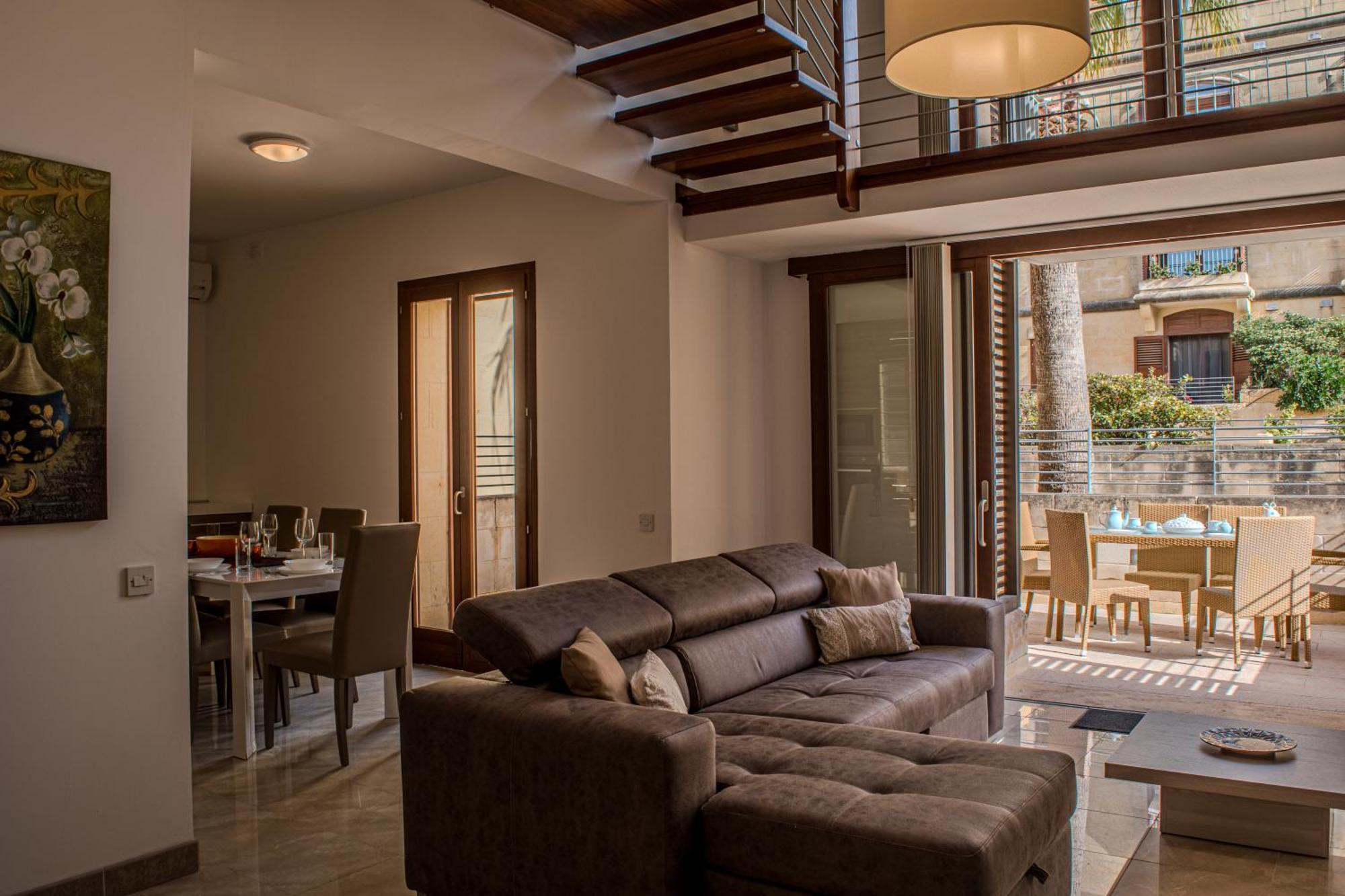Villa Chambray & *