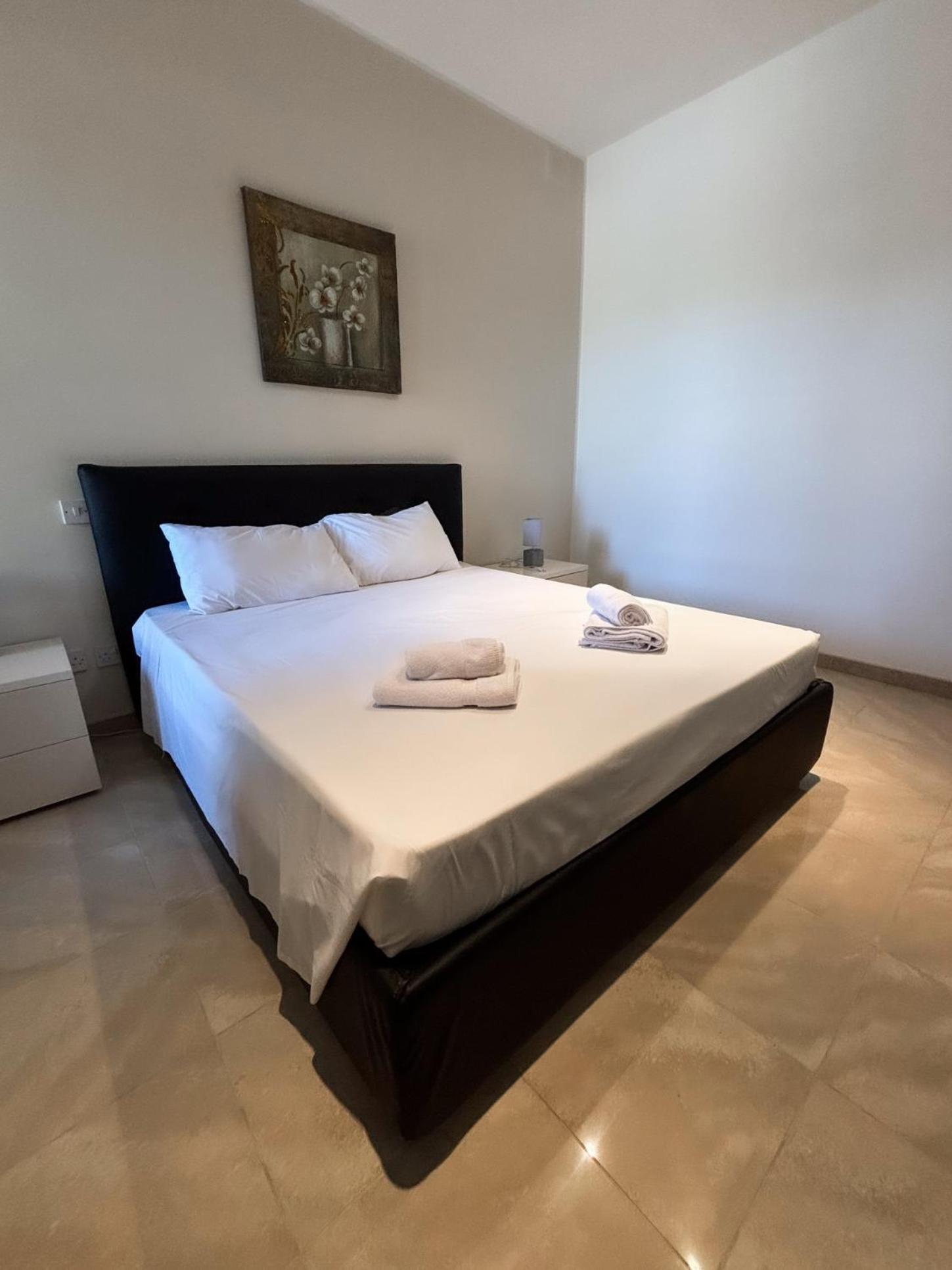 Chambray & Villa Mgarr